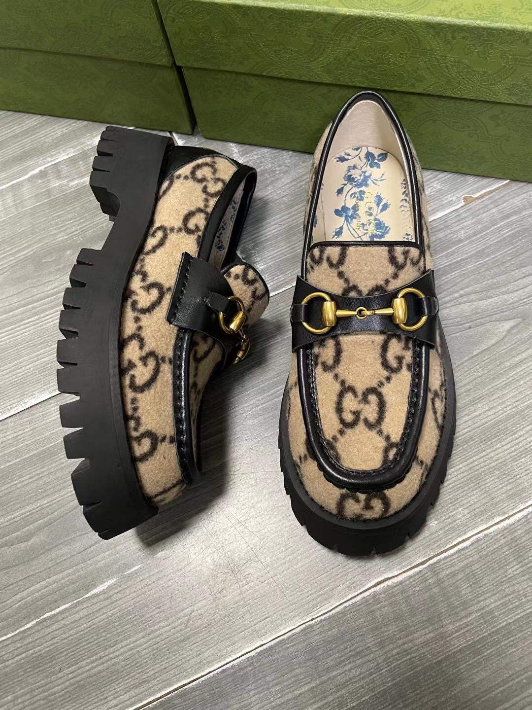 Gucci women's leather shoes-84