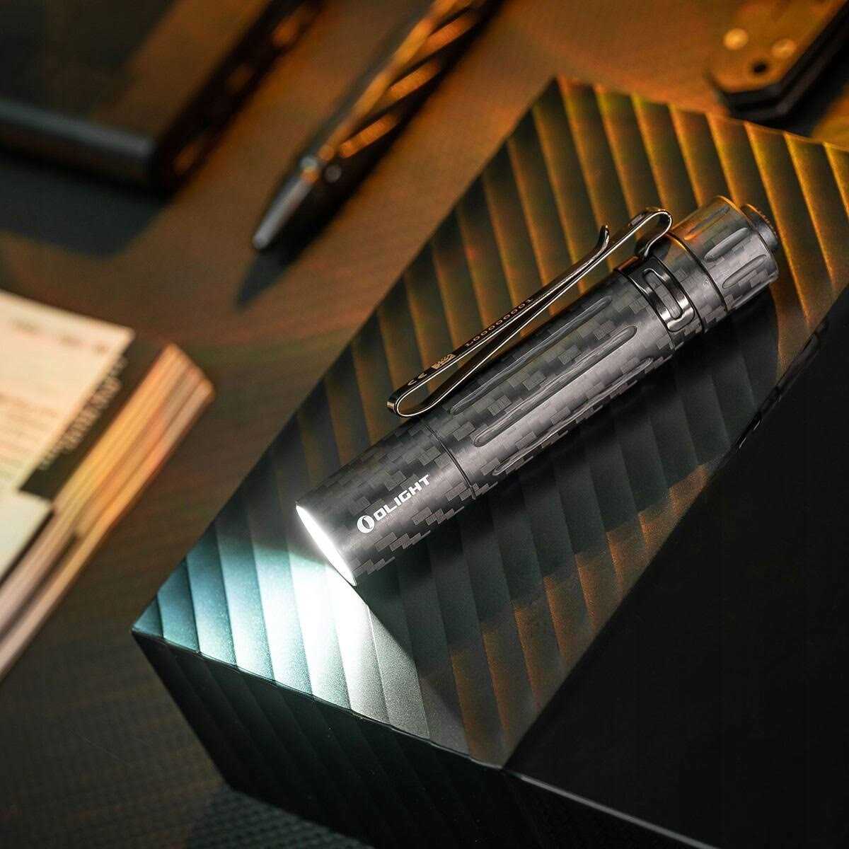 Olight i5R EOS Flashlight