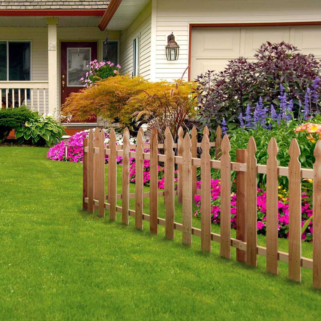 Outdoor Essentials 5/8 in. x 3-1/2 in. x 3-1/2 ft. Western Red Cedar French Gothic Fence Picket