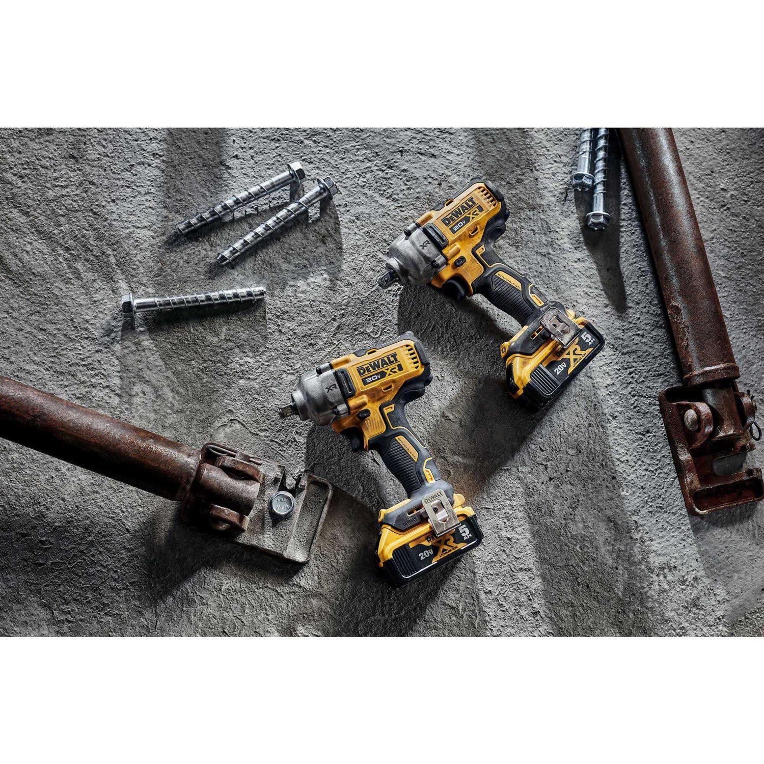 DEWALT 20V MAX XR Cordless 1/2 in. Impact Wrench DCF891B