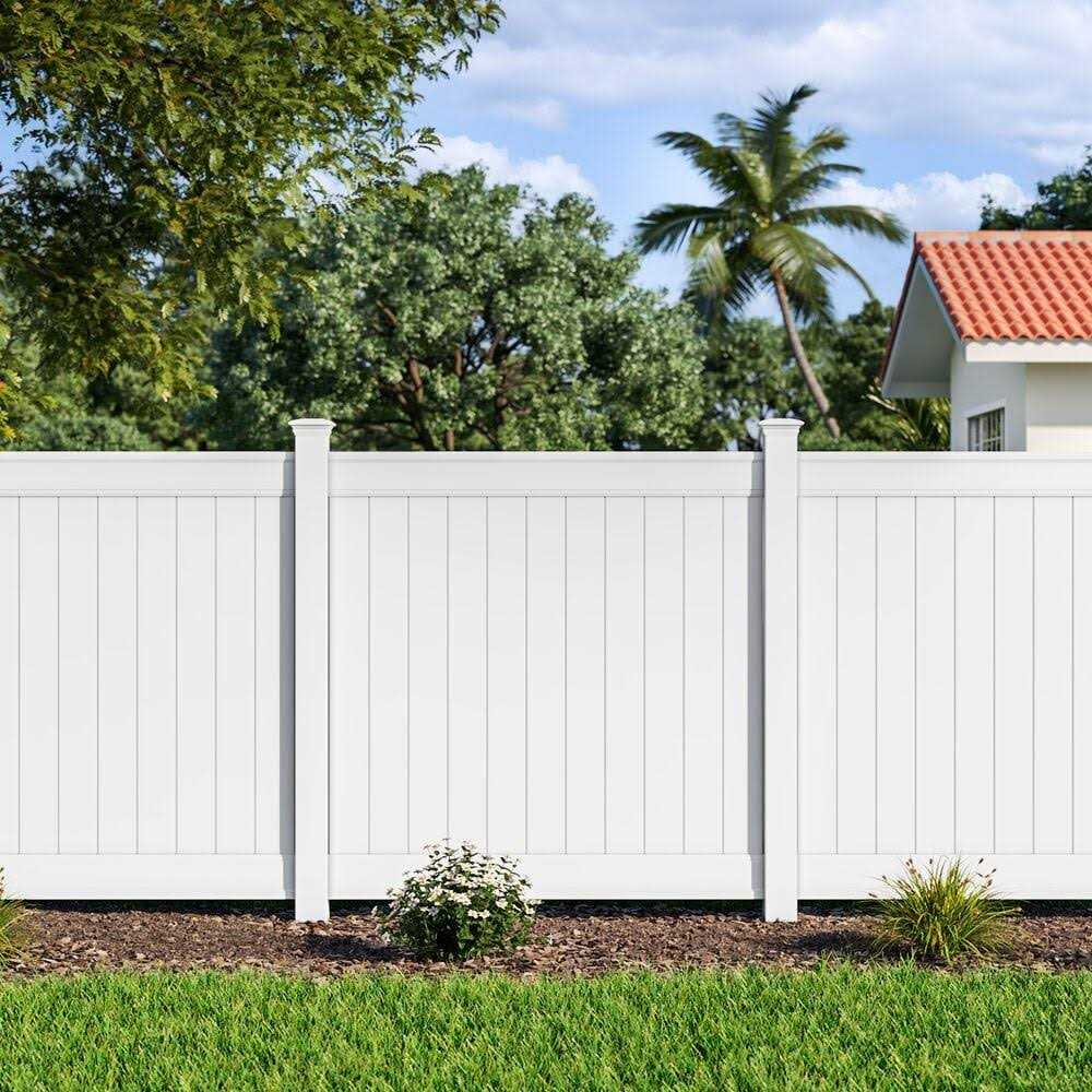 Freedom Everton 6-ft H x 6-ft W White Vinyl Flat-top Fence Panel 73024827
