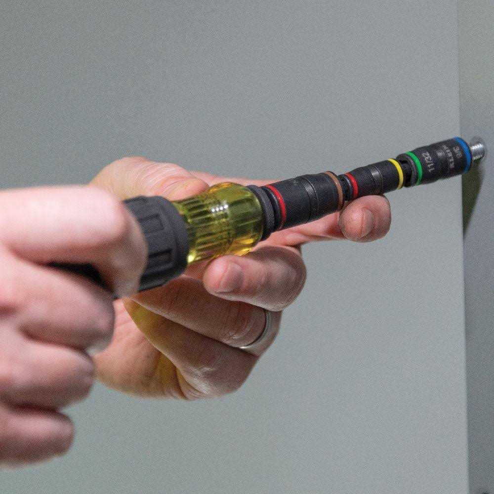 Klein Tools 32900 7 in 1 Impact Flip Socket with Handle