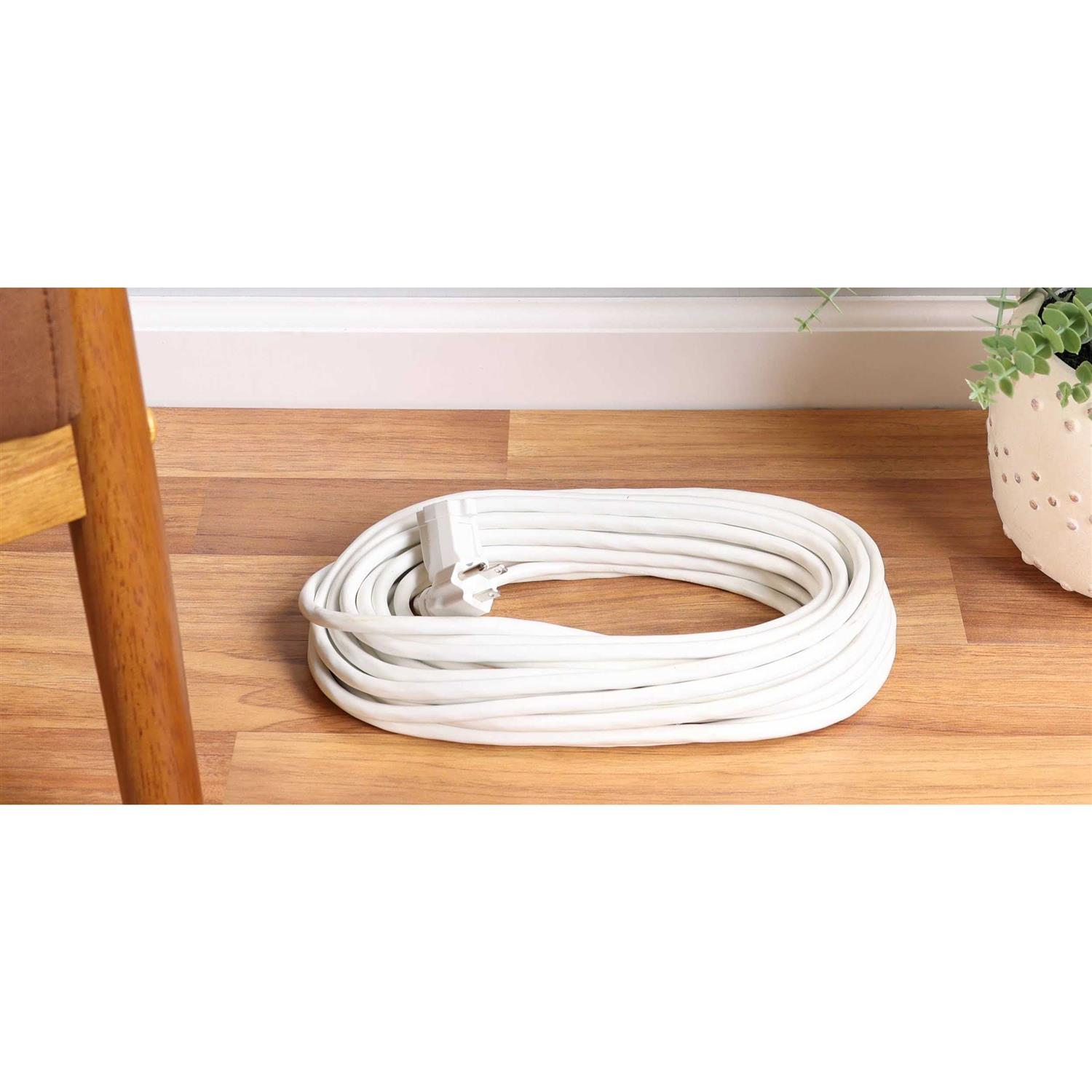 Utilitech 40-ft 16 / 3-Prong Outdoor Sjtw Light Duty General Extension Cord UT883628