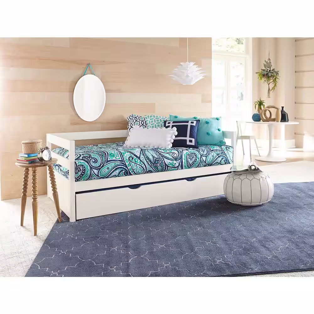 Hillsdale Furniture Caspian White Twin Daybed with Trundle
