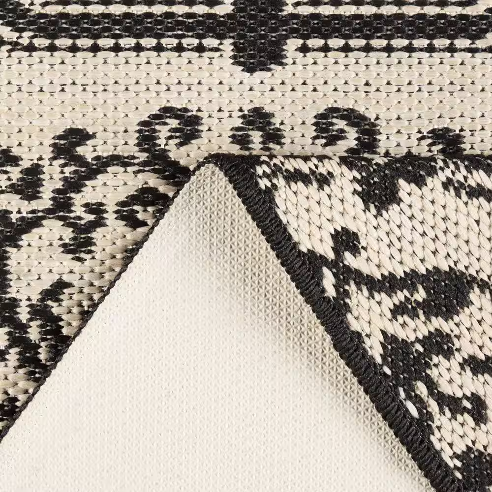 Home Dynamix Cafe Jardin Beige/Black 23.6 in. x 35.4 in. Kitchen Mat