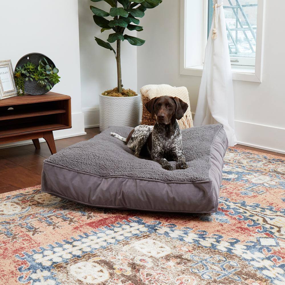 Happy Hounds Buster Deluxe Large Gray Sherpa Dog Bed