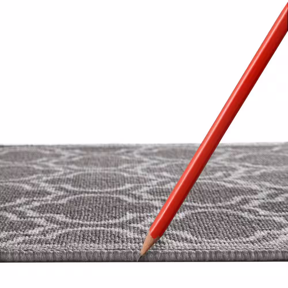 TrafficMaster Trellis Grey 2 ft. 6 in. x 4 ft. Accent Rug