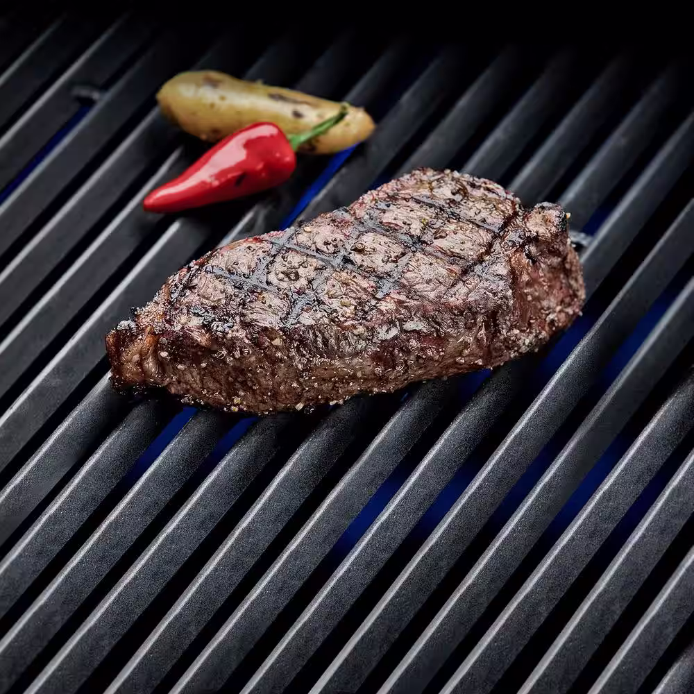 Broil King Crown S 440 4-Burner Propane Gas Grill in Stainless Steel with Side Burner