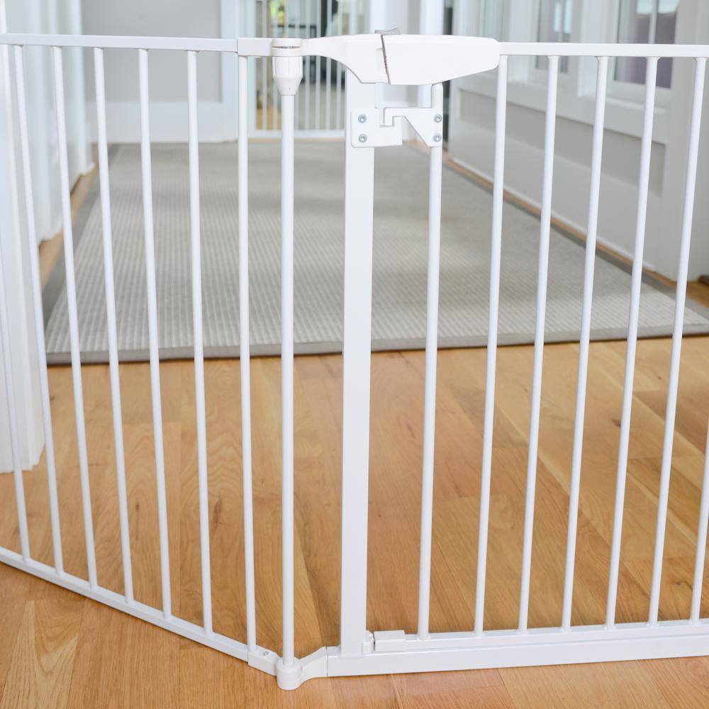 Cardinal Gates XpandaGate 29.5 in. H x 100 in. W x 2 in. D Expandable Pet Gate in White