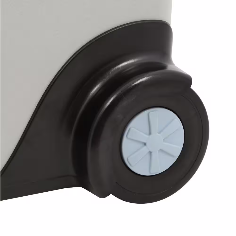 Koolatron 33 Qt. (31 L) Thermoelectric Wheeled Kargo Cooler