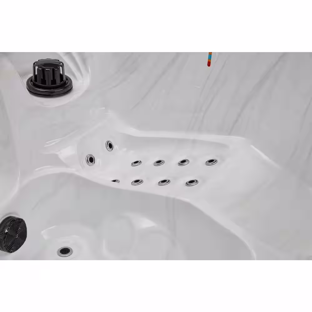 Luxury Spas Savnannah 6-Person 52-Jet Hot Tub with Lounger