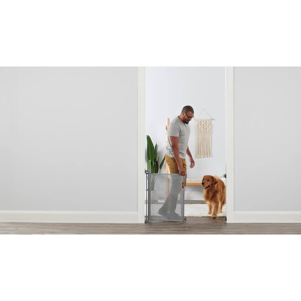 None Carlson Retractable Pet Gate, Gray