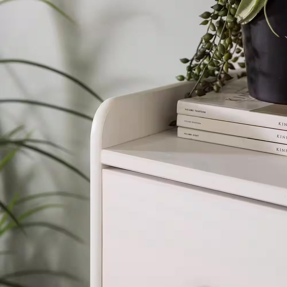 Welwick Designs 16 in W. 4-Drawer White Solid Wood Chest Dresser