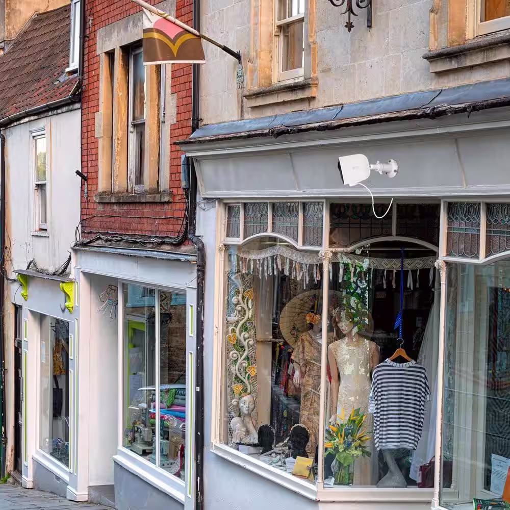 Wasserstein Arlo Ultra/Ultra 2 and Pro 3/Pro 4 Outdoor 6 ft. Magnetic Charging Cable with Quick Charge Power Adapter in White