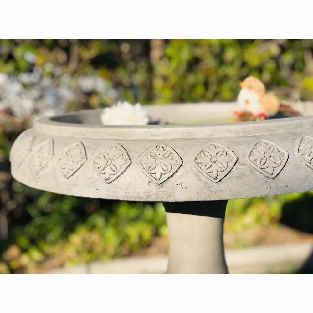 KANTE 22.8 in. Dia Weathered Concrete Lightweight Traditional Textured Flower Diamond Pattern Birdbath