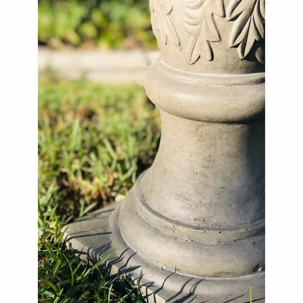 KANTE 22.8 in. Dia Weathered Concrete Lightweight Traditional Flower Pattern Birdbath