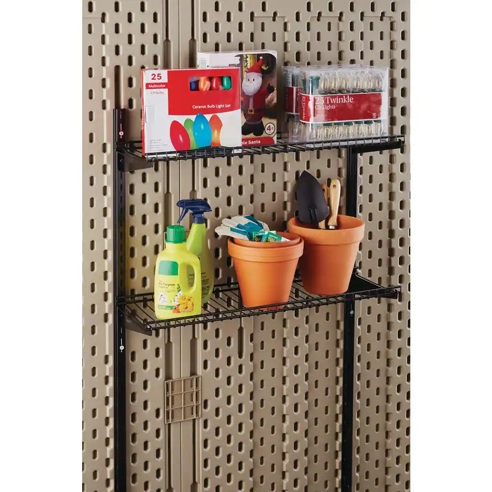 Rubbermaid Large Shed Shelf and Upright Kit