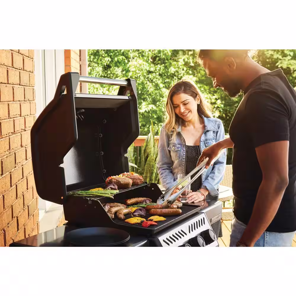 NAPOLEON Freestyle 365 3-Burner Propane Gas Grill in Graphite Grey