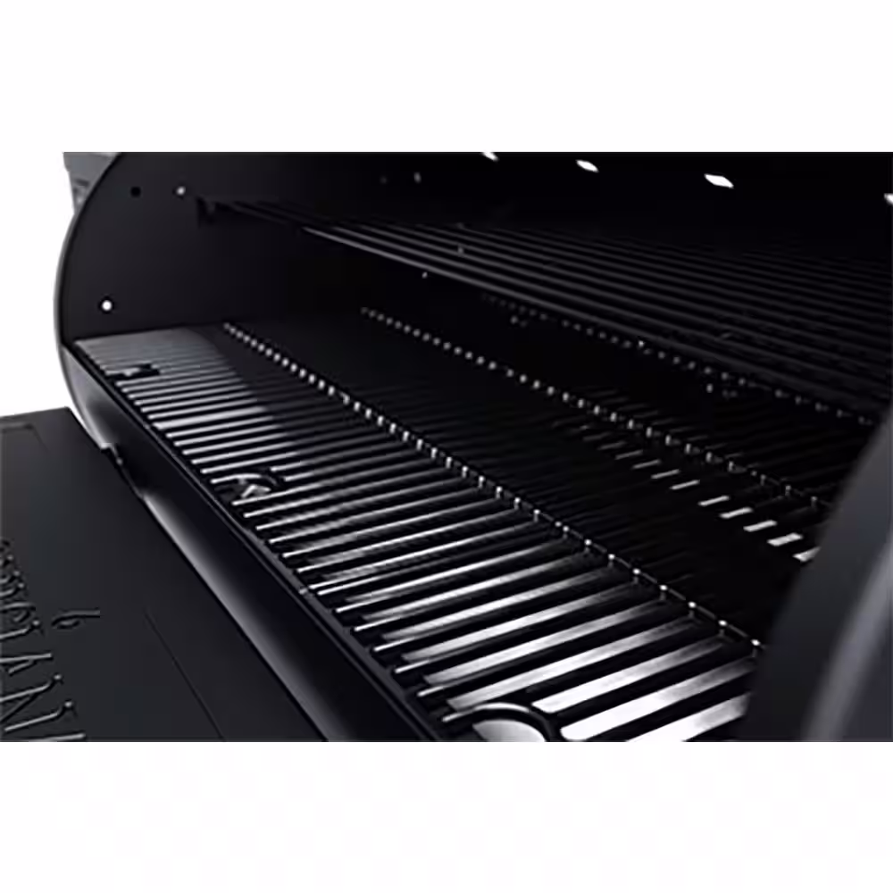 Louisiana Grills 800 Black Label Pellet Grill with WiFi Control in Black