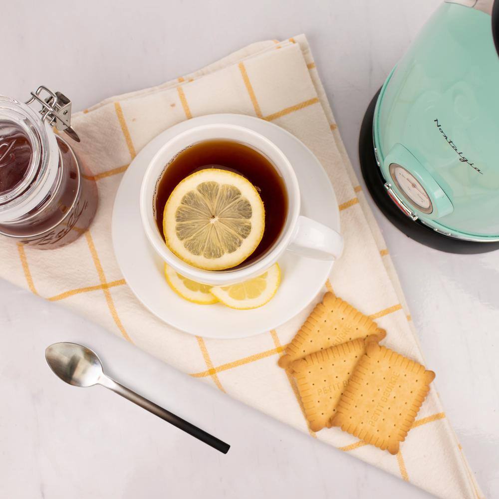 Nostalgia Aqua Retro 1500 W 1.7-Liter Stainless Steel Electric Water Kettle with Strix Thermostat