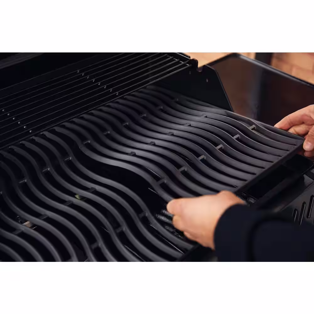 NAPOLEON Freestyle 425 4-Burner Natural Gas Grill in Graphite Grey