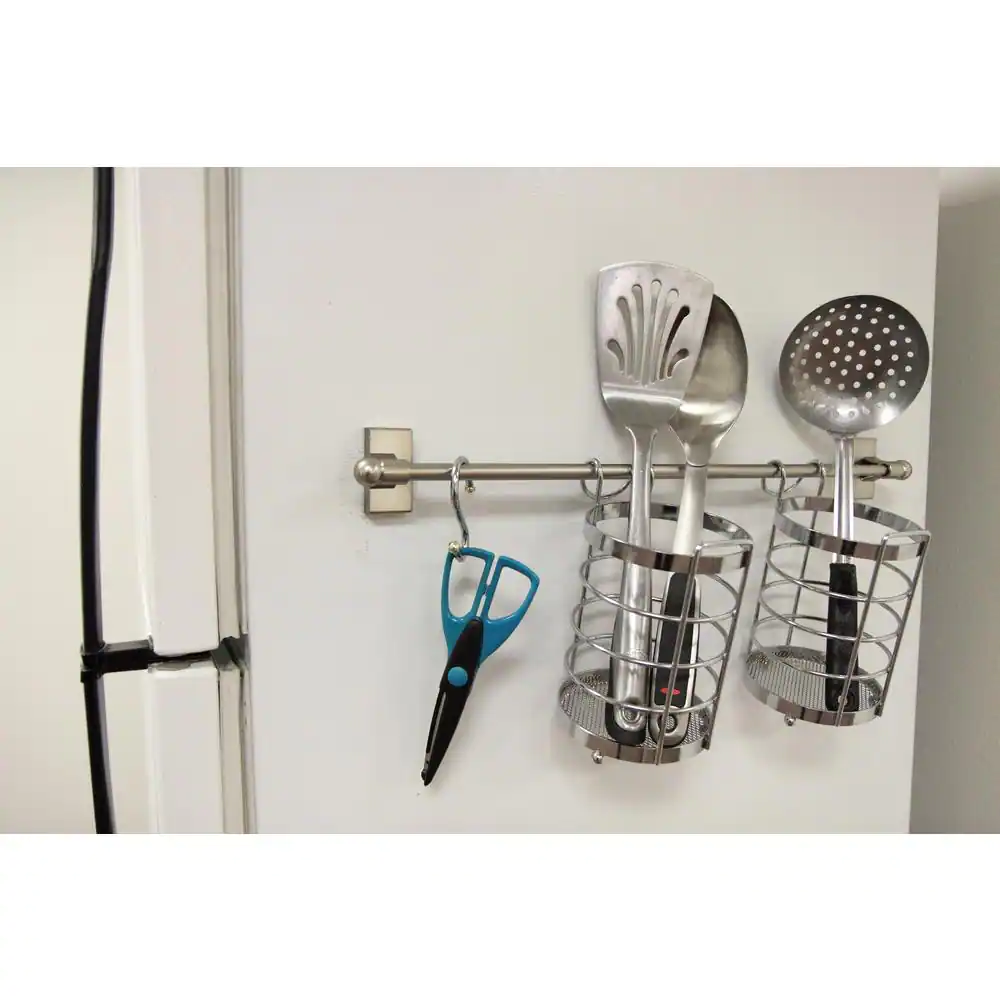 Rod Desyne 17 in. - 30 in. Magnetic Single Curtain Rod in White