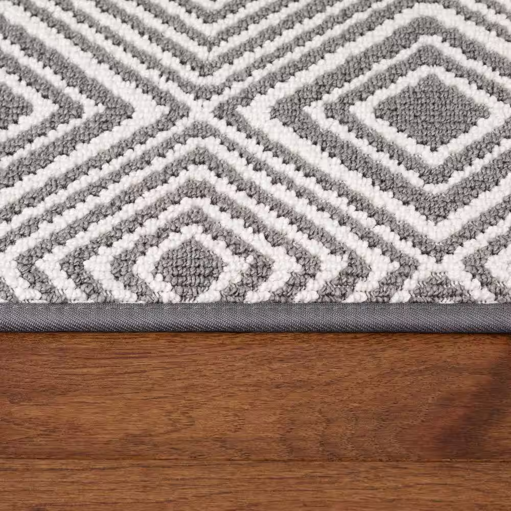 StyleWell Kitchen Plush Slice Gray 19.7 in. x 31.5 in. Machine Washable Kitchen Mat