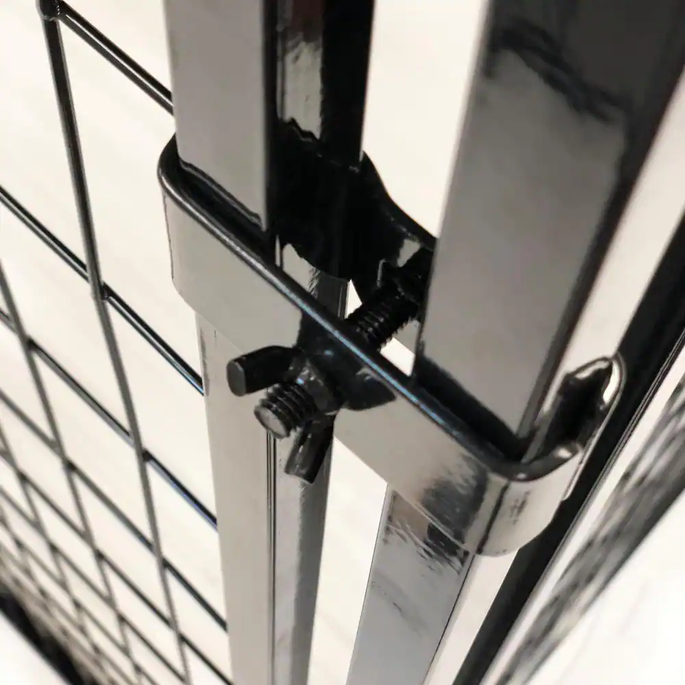 KennelMaster 4 ft. x 8 ft. x 6 ft. Welded Wire Dog Fence Kennel Kit