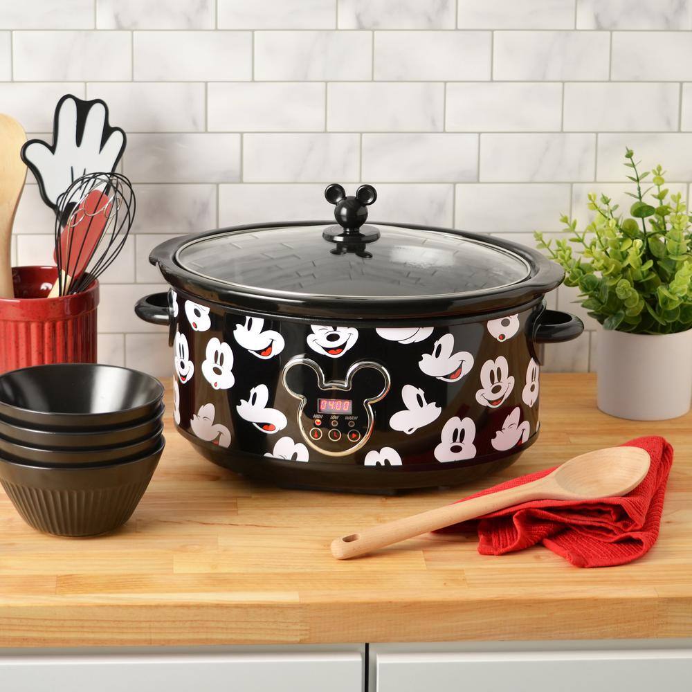 Disney Mickey Mouse 7Qt Digital Slow Cooker