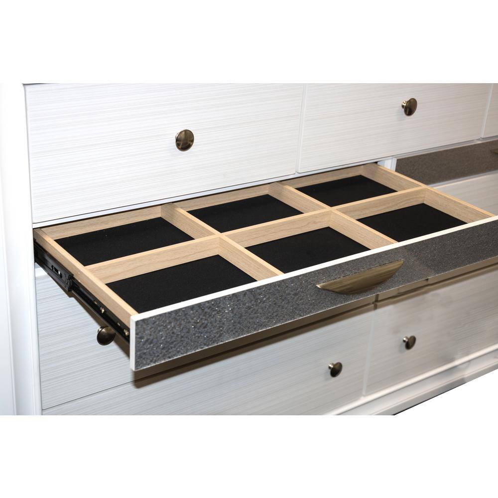 Best Quality Furniture Catherine 5-Piece White Queen Bedroom Set With Chest