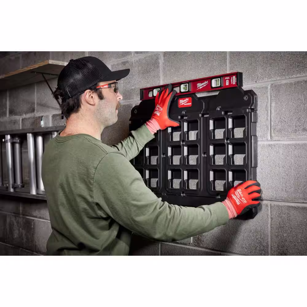 Milwaukee Packout Tool Station with Packout Compact Wall Plate