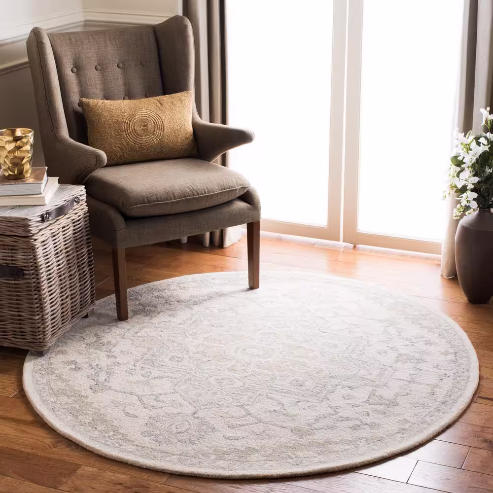 SAFAVIEH Micro-Loop Ivory/Beige 7 ft. x 7 ft. Floral Medallion Round Area Rug