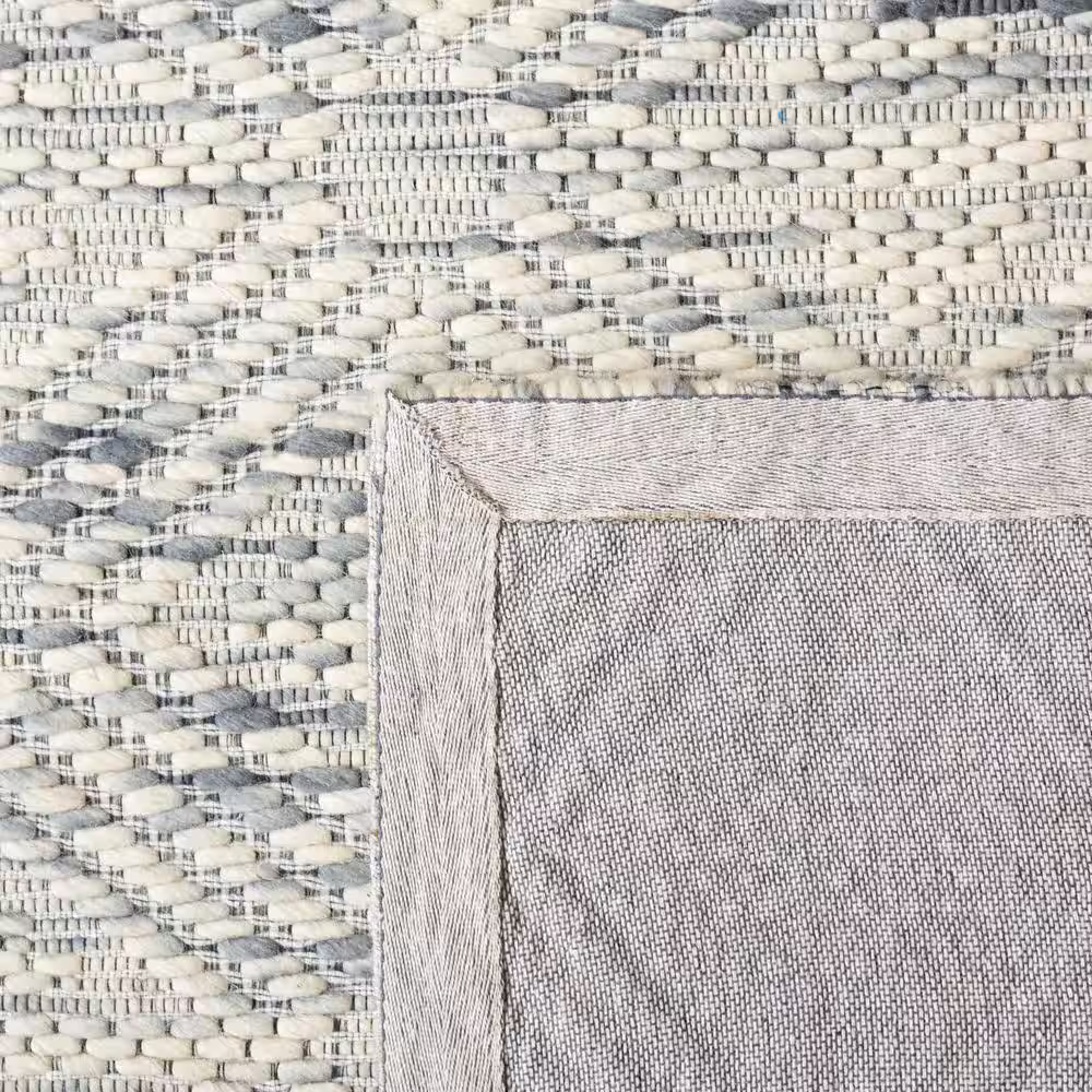 SAFAVIEH Marbella Dark Gray/Beige 8 ft. x 10 ft. Gradient Geometric Area Rug