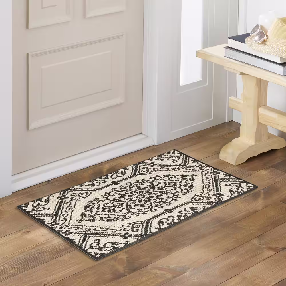 Home Dynamix Cafe Jardin Beige/Black 23.6 in. x 35.4 in. Kitchen Mat