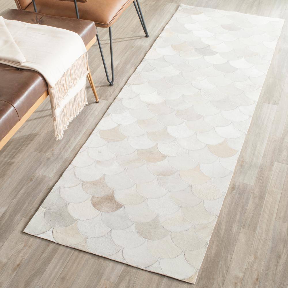 SAFAVIEH Studio Leather Ivory 2 ft. x 7 ft. Geometric Runner Rug
