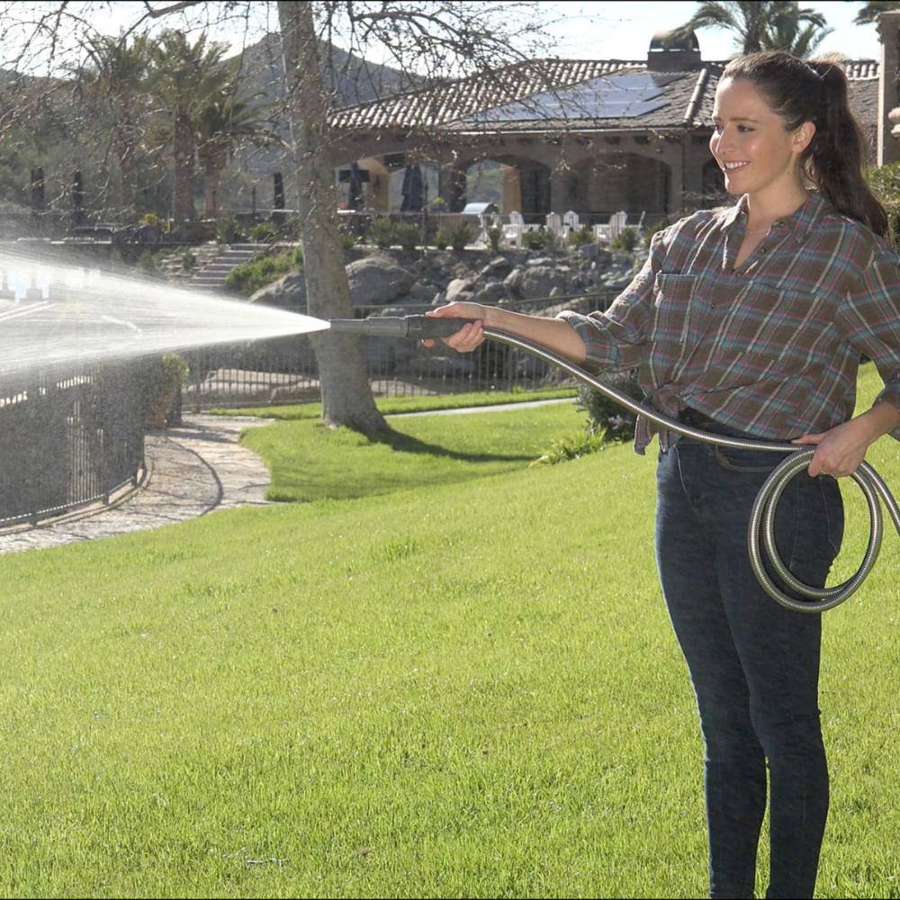 BERNINI FOUNTAINS Pro 5/8 in Dia x 50 ft. Length Heavy Duty Kink Free Metal Hose - Grey