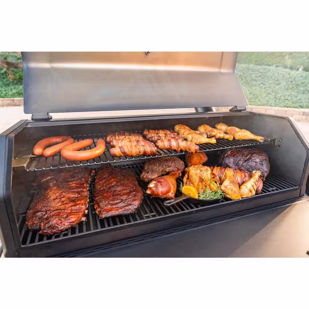 Nexgrill Oakford 1150 Reverse Flow Offset Smoker Charcoal Grill in Black