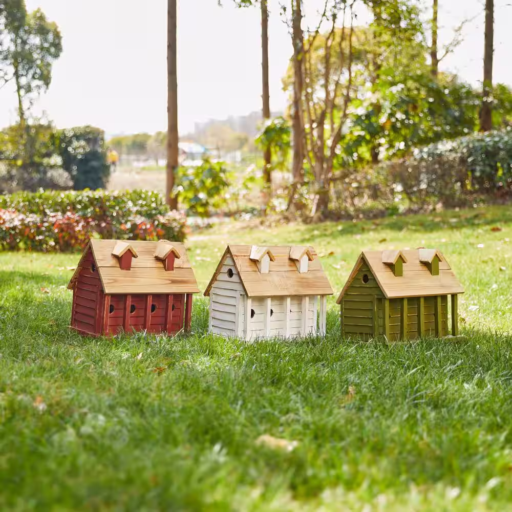 Glitzhome 14.25 in. L Wood Green Garden Distressed Birdhouse