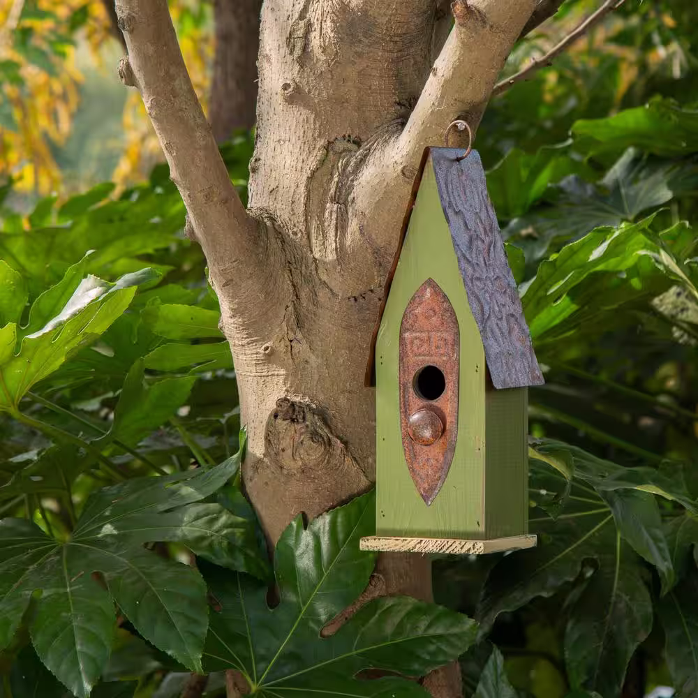 Glitzhome 13.25 in. H Wood Green Solid Distressed Birdhouse