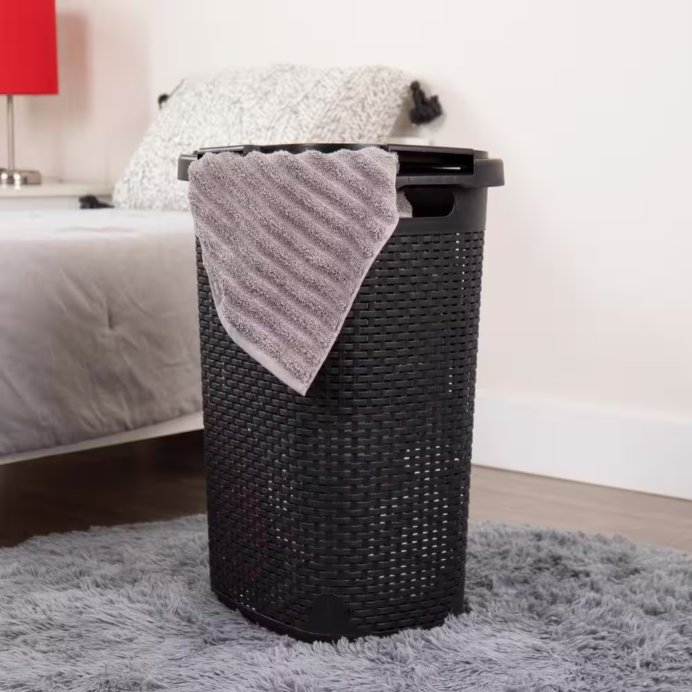Mind Reader Basket Collection 60 Liter (15kg/33lbs) Capacity Laundry Hamper, Cut Out Handles, Attached Hinged Lid, Black