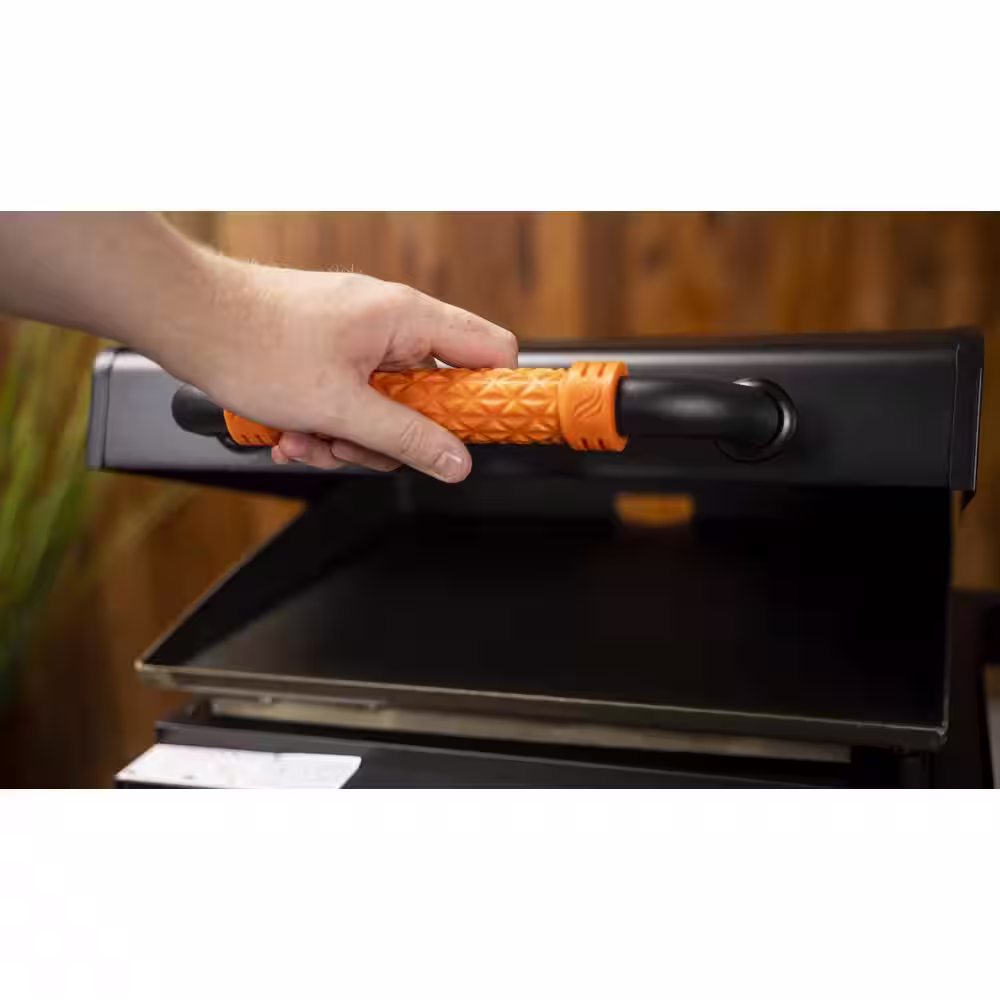 Blackstone On The Go 17 in. Griddle with Hood and Adjustable Stand