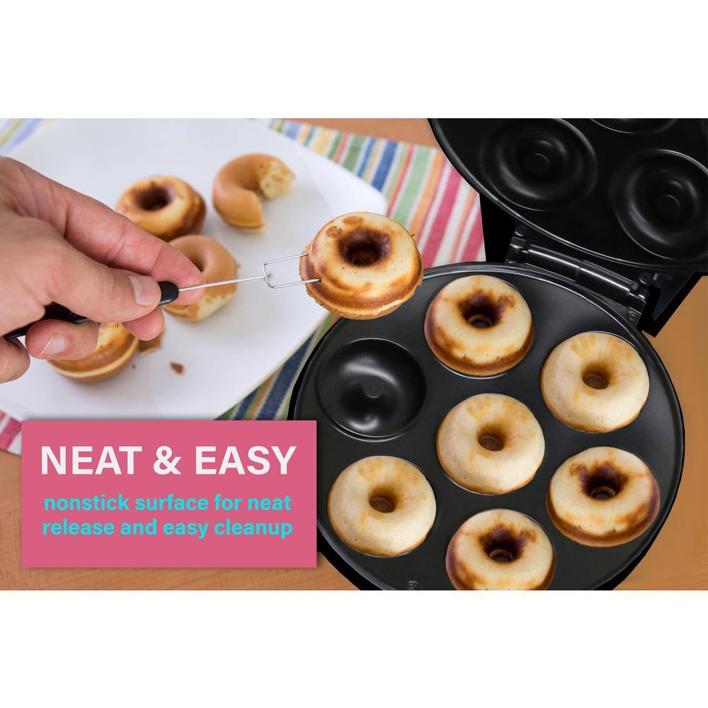 Courant Mini Donut Maker Machine Dessert Specialty Appliance Kid-Friendly with Non-stick Surface Makes 7 Doughnuts Black