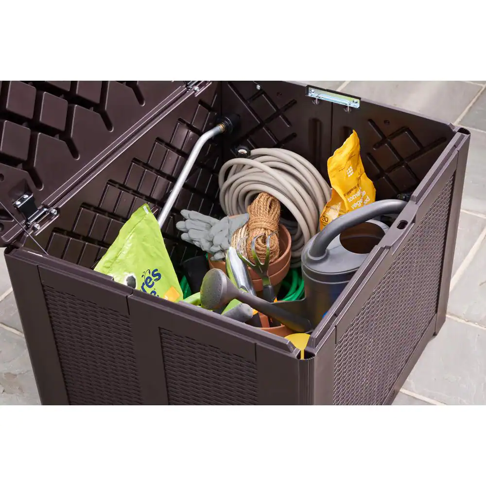 Rubbermaid 74 Gal. Medium Resin Deck Box