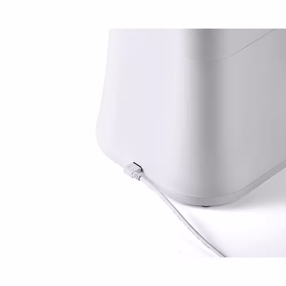 None 7 l Automatic Feeder in White