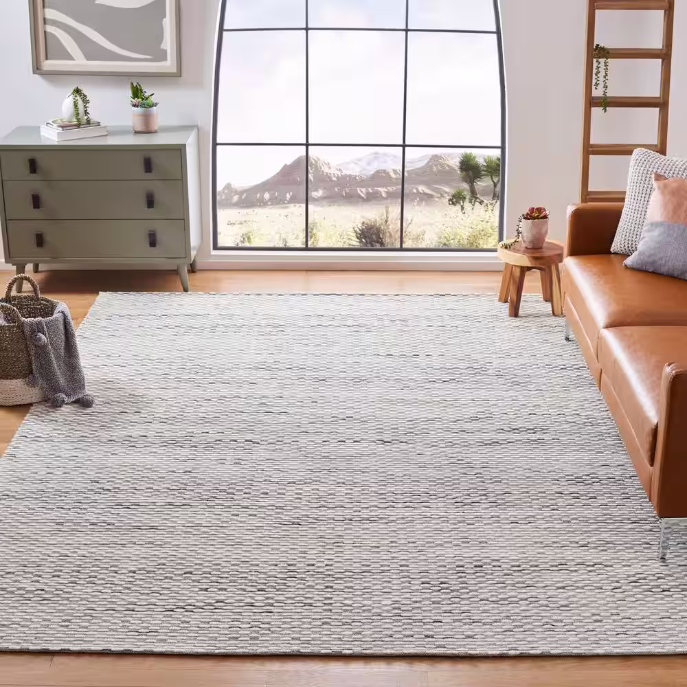 SAFAVIEH Marbella Beige/Blue 9 ft. x 12 ft. Striped Solid Color Area Rug