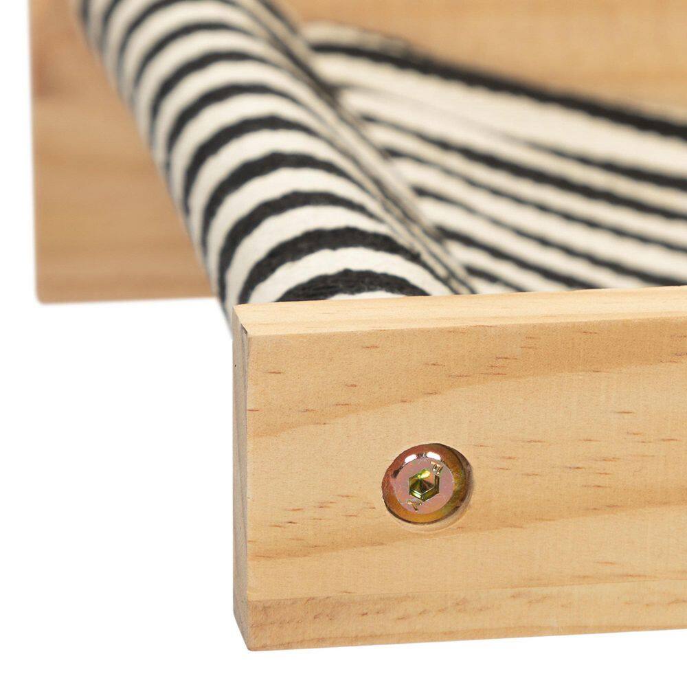 None Medium Wall-Mounted Wooden Cat Shelf