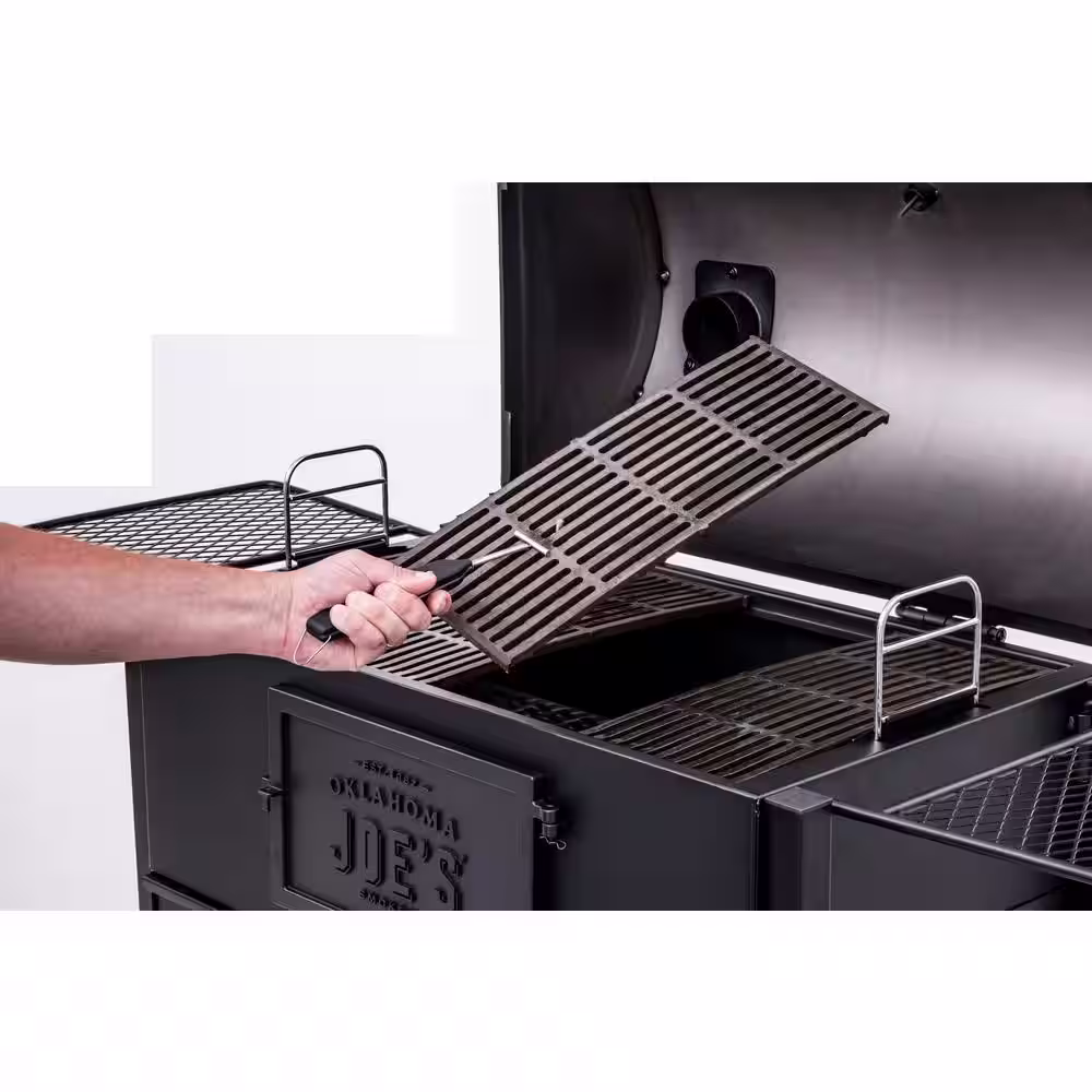 OKLAHOMA JOE'S Judge Charcoal Smoker Grill in Black with 540 sq. in. Cooking Space