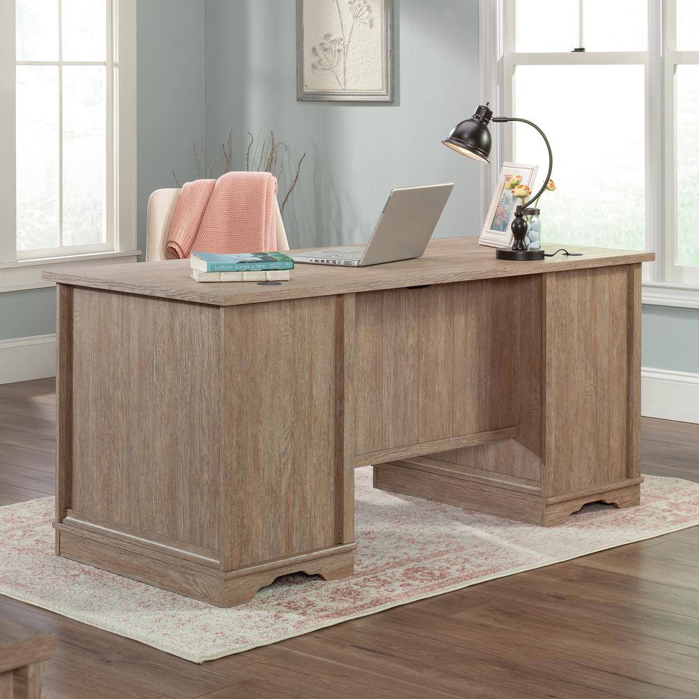 SAUDER Rollingwood Country 65.984 in. Brushed Oak 7-Drawer Executive Desk with Keyboard Shelf