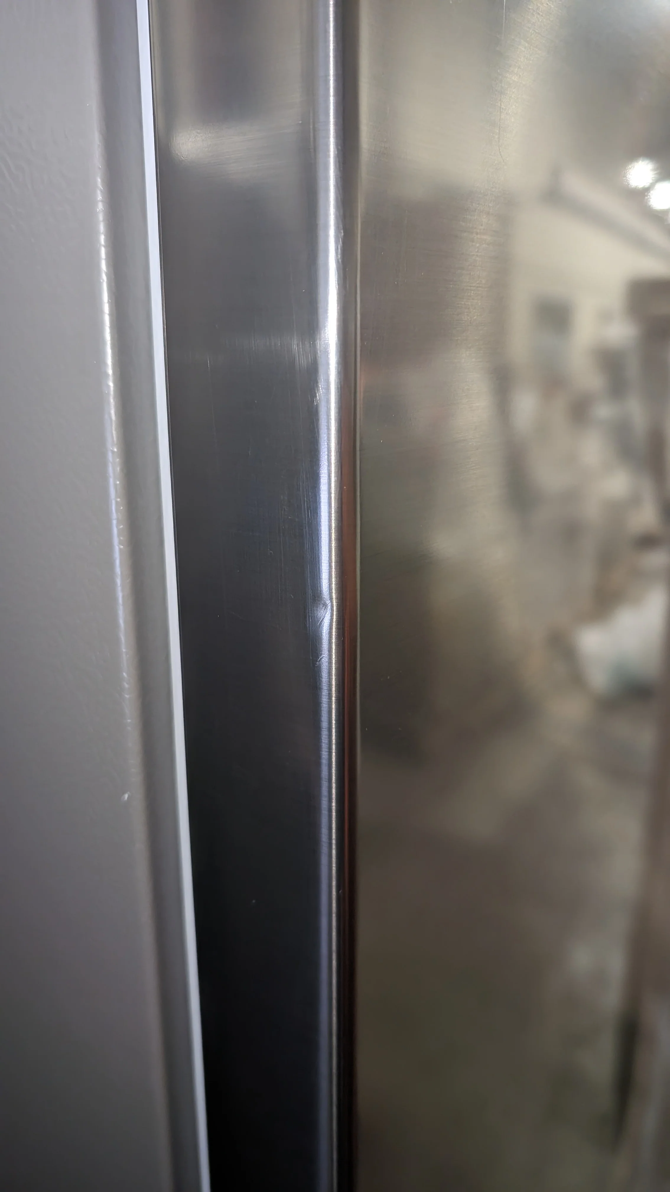 LG 24 IN. 12 CU. FT. STAINLESS STEEL LOOK COUNTERDEPTH BOTTOM FREEZER