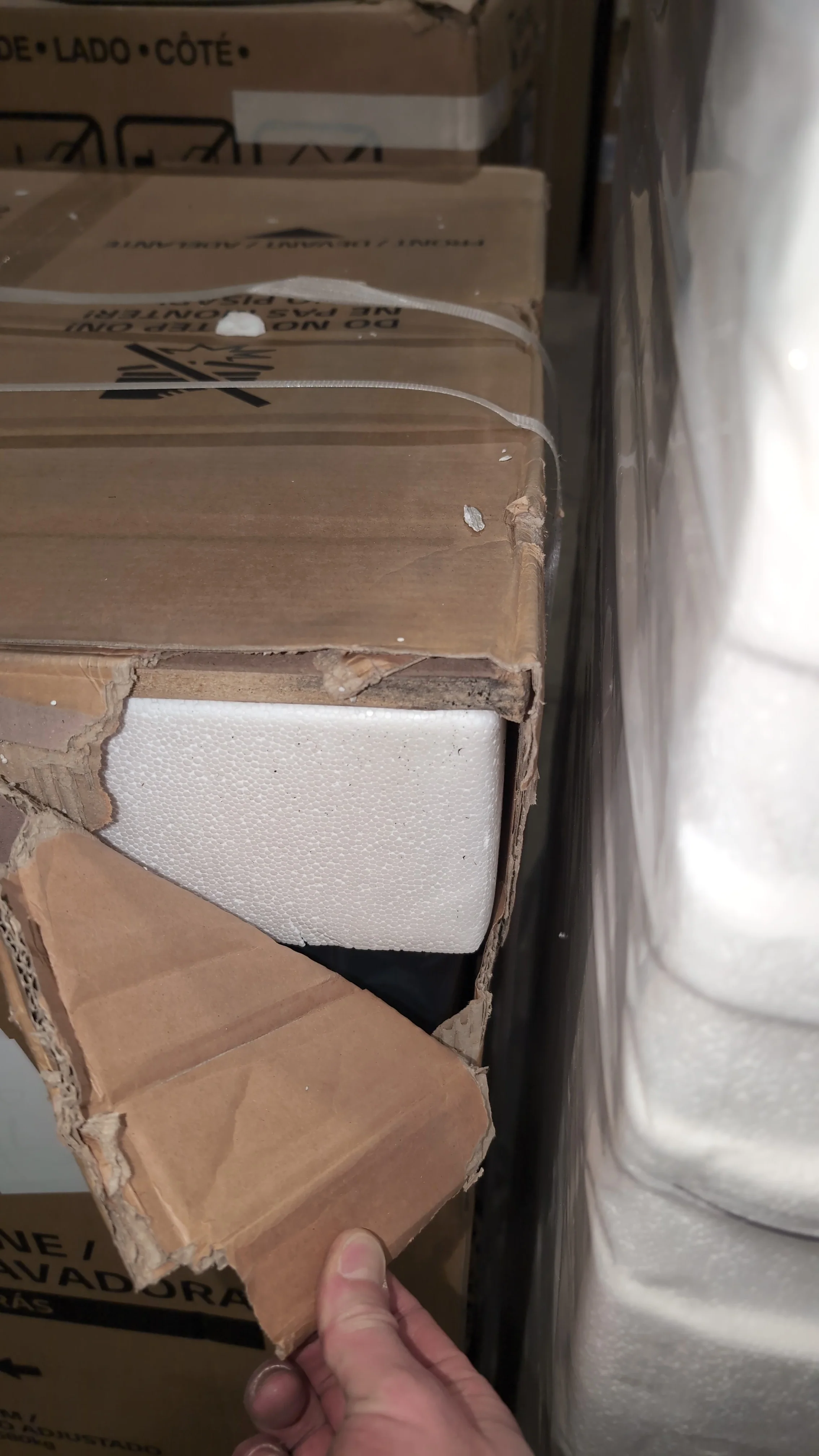 LG 6.0 CU.FT. BLACK STEEL FRONT LOAD WASHER WITH SMART WIFI AND